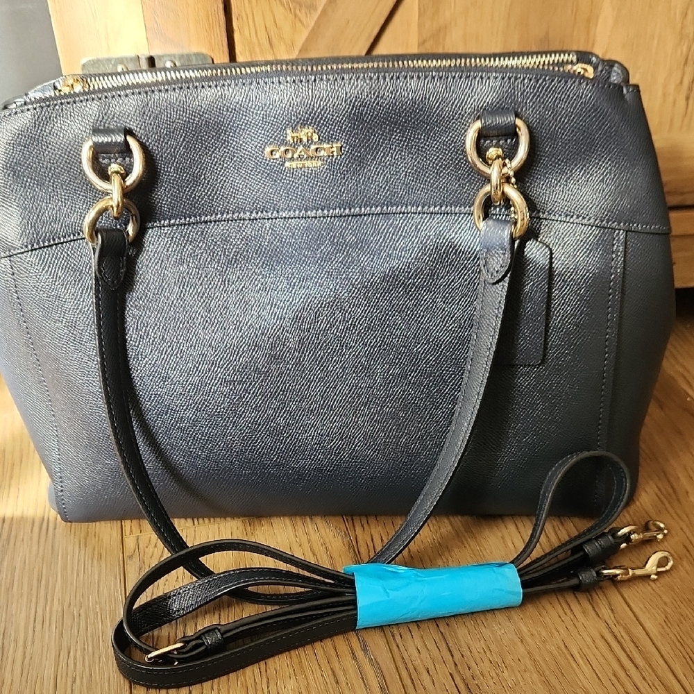 Coach Dark Blue Leather Shoulder Bag - Picture 9 of 16